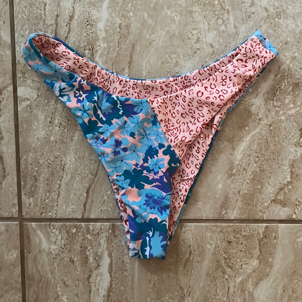 Size small , flower blue and pink pattern bikini